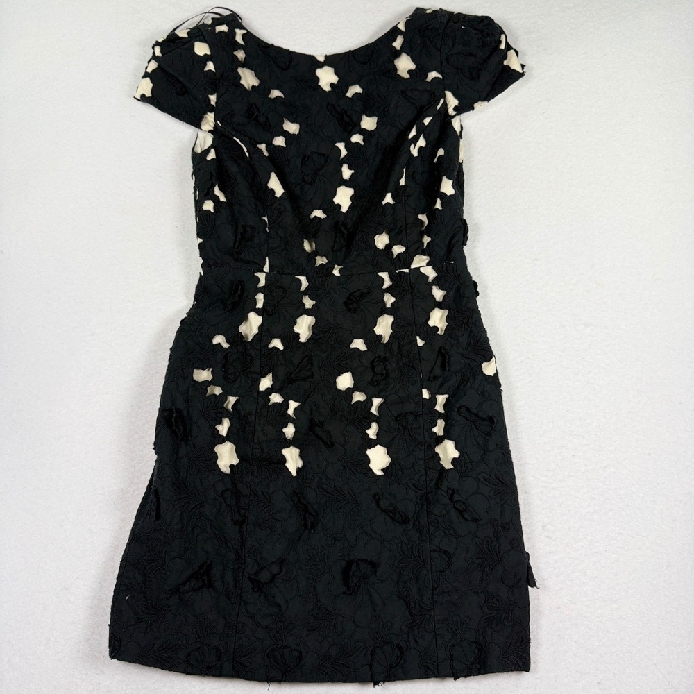 Tibi New York Eyelet Floral Dress Size 2 Black Cream Open Back Cap Sleeve Mini